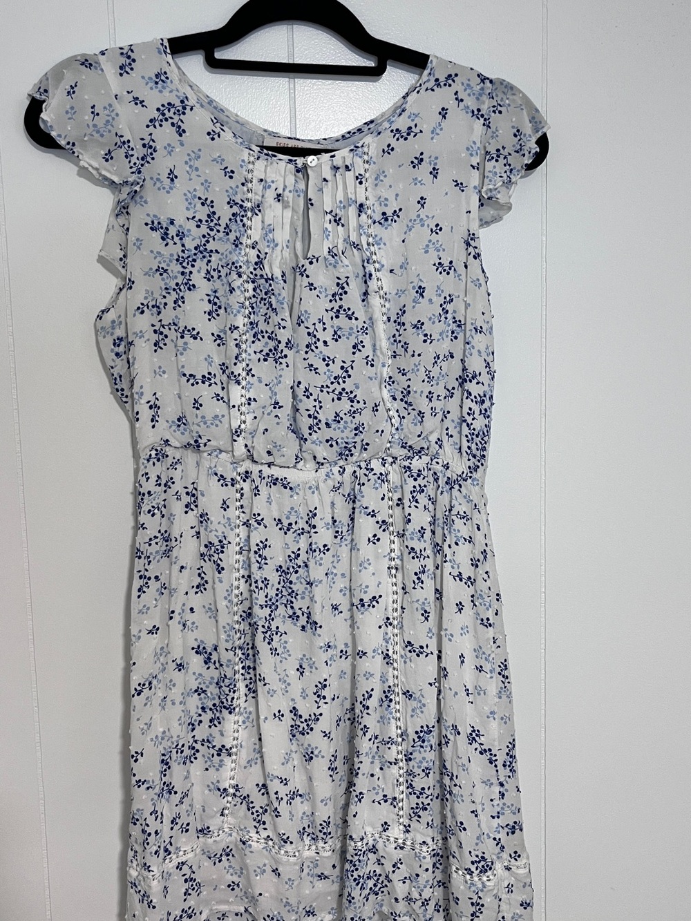 Women’s White and Blue Floral Sundress